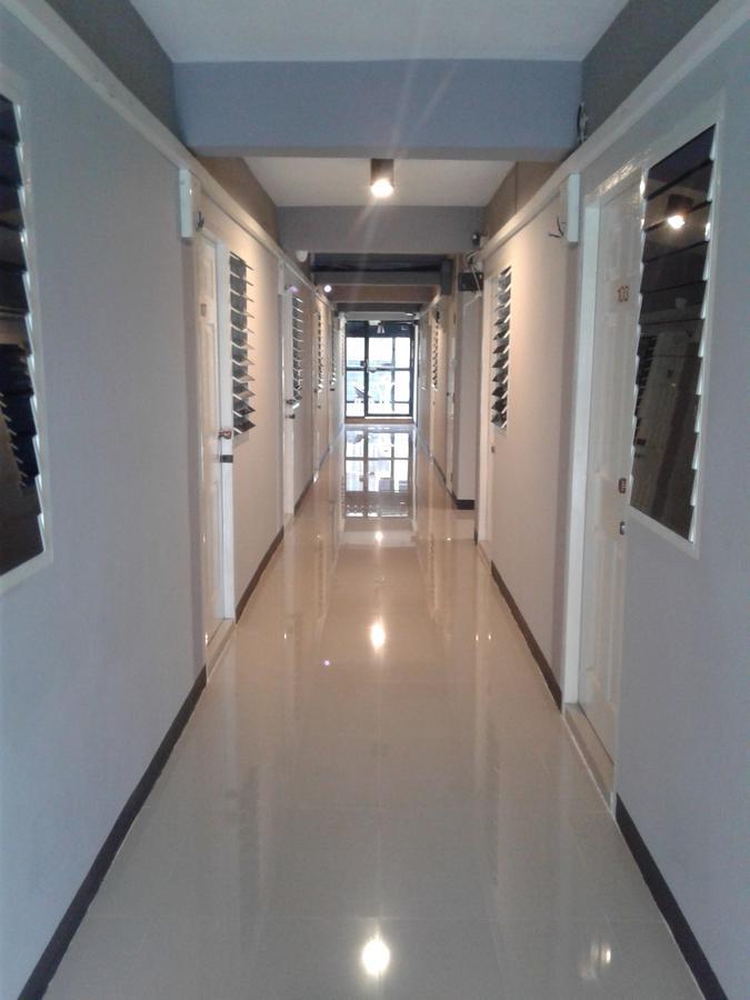 Rinrada Place Hotel Убон Ратчатани Екстериор снимка