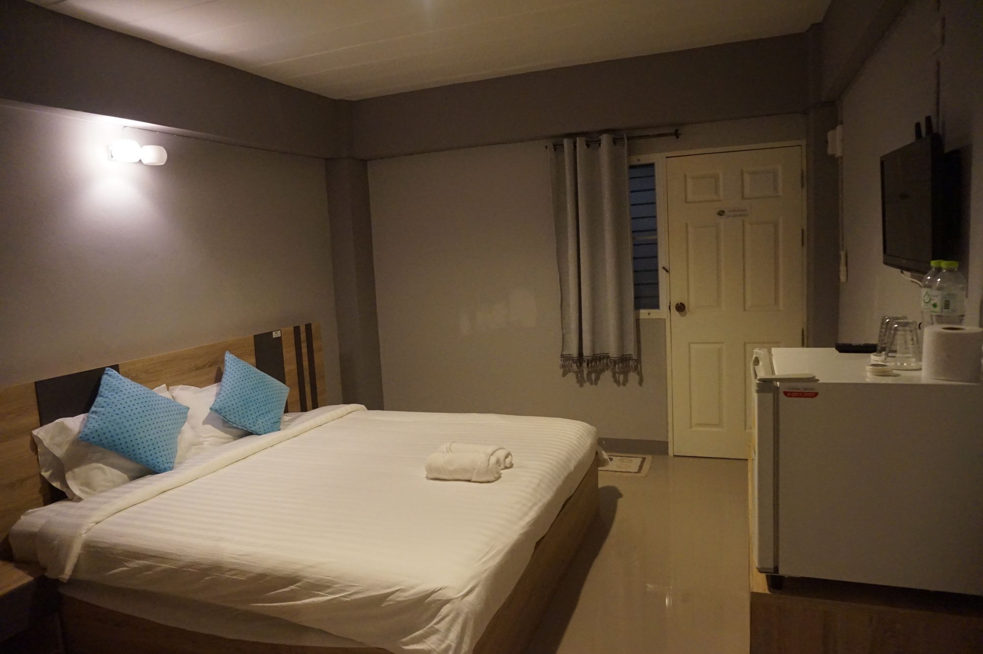 Rinrada Place Hotel Убон Ратчатани Екстериор снимка