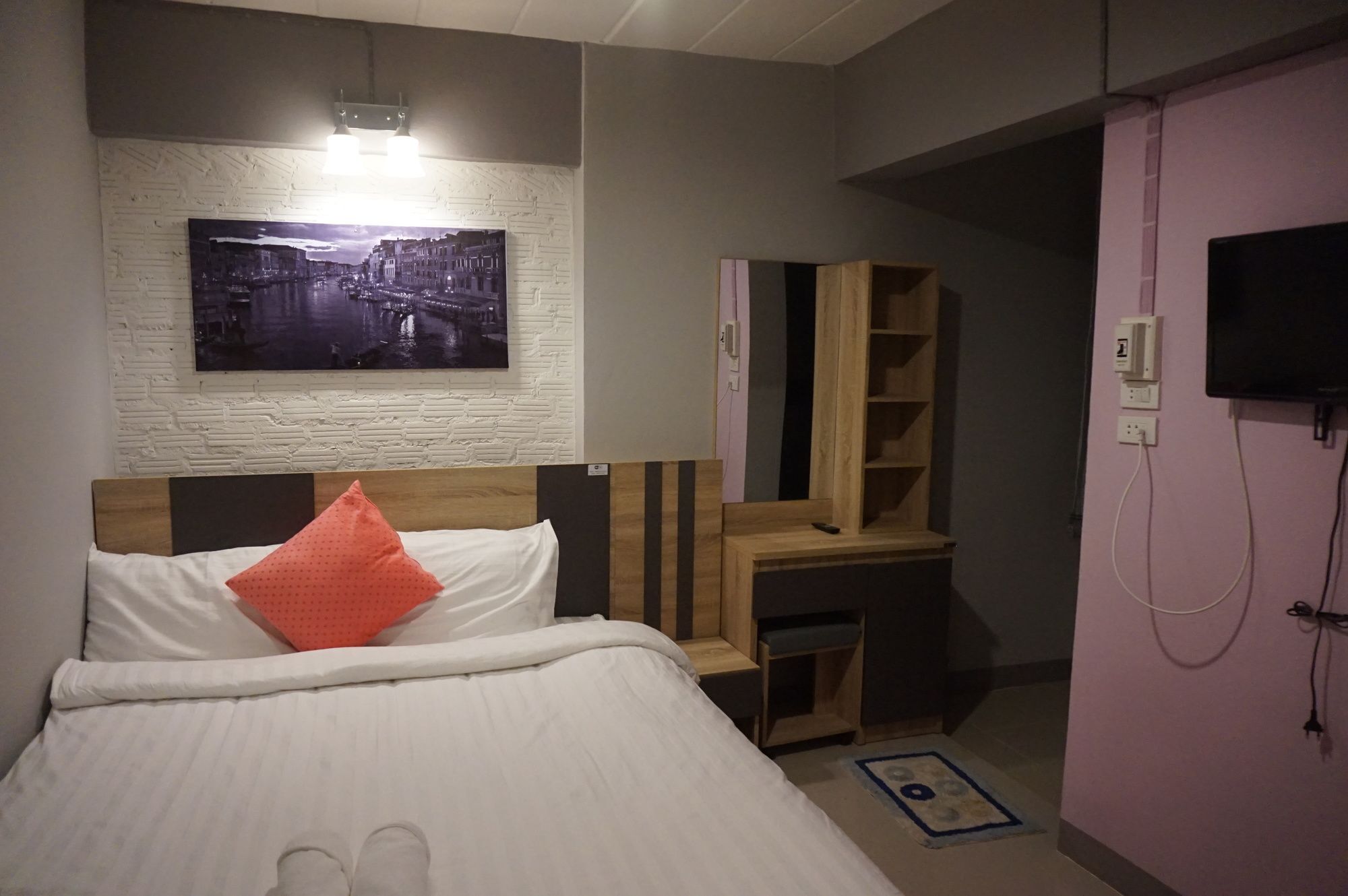 Rinrada Place Hotel Убон Ратчатани Екстериор снимка