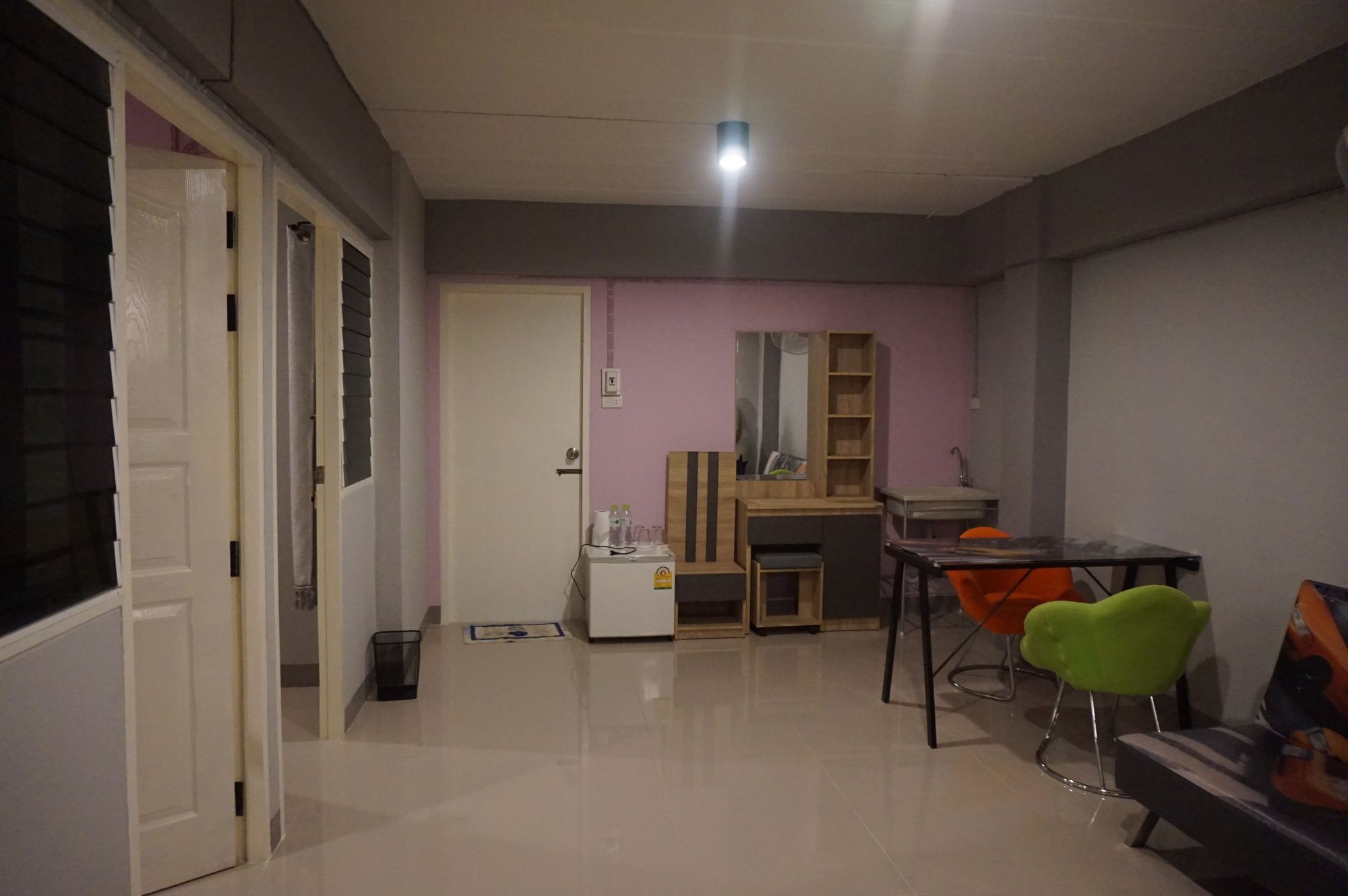Rinrada Place Hotel Убон Ратчатани Екстериор снимка