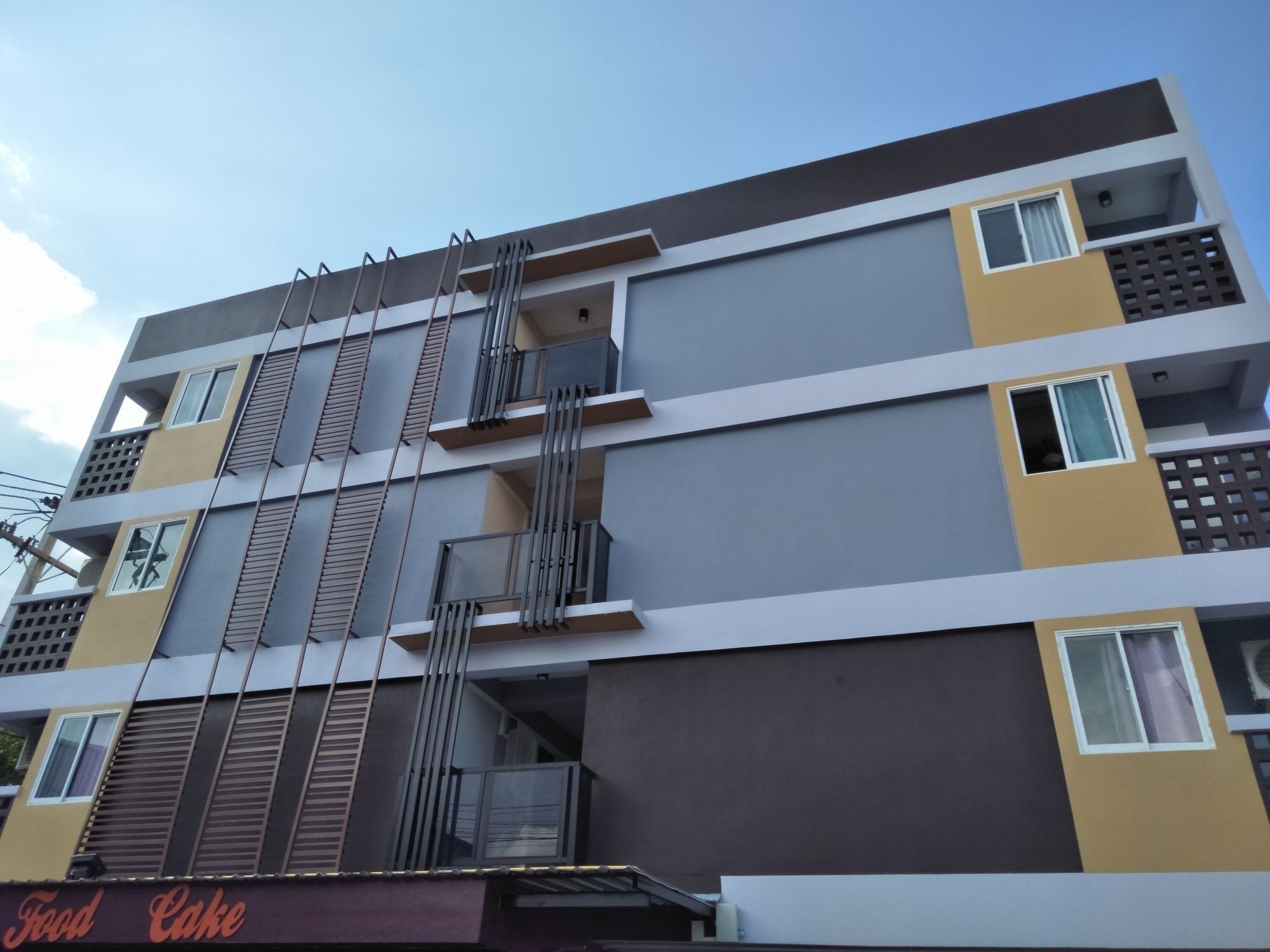 Rinrada Place Hotel Убон Ратчатани Екстериор снимка